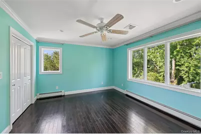 1210 Hyman Avenue, Bay Shore, NY 11706 - Photo 33