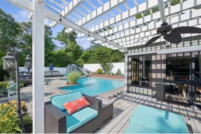 1210 Hyman Avenue, Bay Shore, NY 11706 - Photo 7