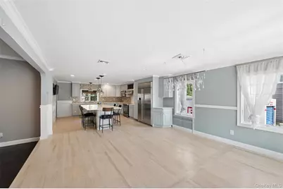 1210 Hyman Avenue, Bay Shore, NY 11706 - Photo 25
