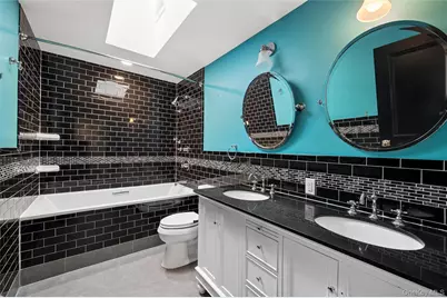 1210 Hyman Avenue, Bay Shore, NY 11706 - Photo 35