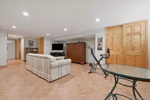 63-56 76th St, Middle Village, NY 11379 - Photo 31