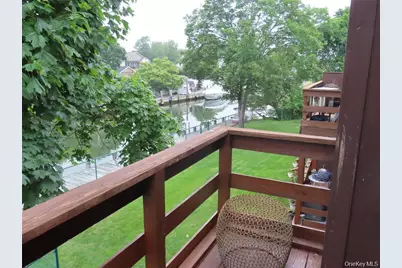 103 Mariners Way, Copiague, NY 11726 - Photo 11