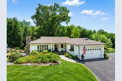10 Apple Tree Lane, Pound Ridge, NY 10576 - Photo 1