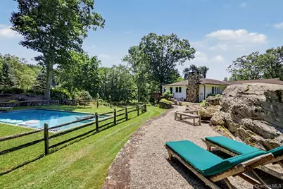 10 Apple Tree Lane, Pound Ridge, NY 10576 - Photo 37