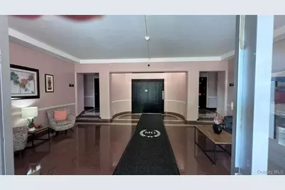 290 Collins Avenue #8E, Fleetwood, NY 10552 - Photo 5