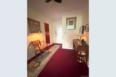 290 Collins Avenue #8E, Fleetwood, NY 10552 - Photo 9