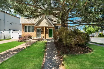 5 Notus Avenue, New York, NY 10312 - Photo 1