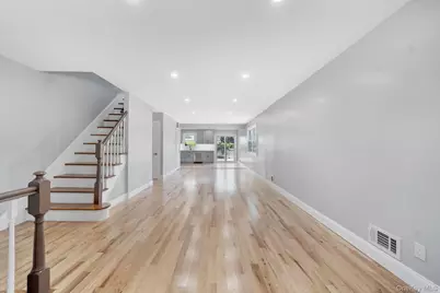 5 Notus Avenue, New York, NY 10312 - Photo 5