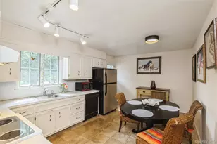 87 Center St, Ronkonkoma, NY 11779 - Photo 5