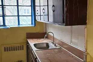 25-05 87th St, East Elmhurst, NY 11369 - Photo 3
