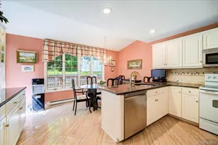 21 Midland Ave, Central Valley, NY 10917 - Photo 15