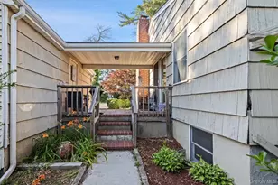 4 Roosevelt St, Brentwood, NY 11717 - Photo 13