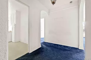 109-14 Ascan Ave, Forest Hills, NY 11375 - Photo 11