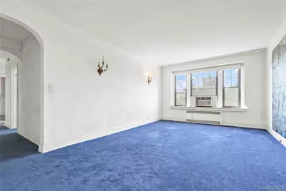 109-14 Ascan Avenue #5A, Forest Hills, NY 11375 - Photo 9