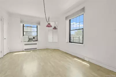 109-14 Ascan Avenue #5A, Forest Hills, NY 11375 - Photo 17