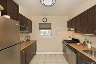 490 Main St, Farmingdale, NY 11735 - Photo 9