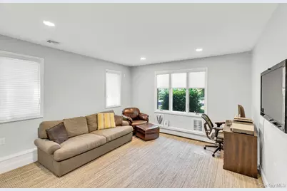 10 Winter Lane, Dix Hills, NY 11746 - Photo 25