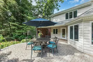 10 Winter Ln, Dix Hills, NY 11746 - Photo 31