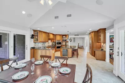 10 Winter Lane, Dix Hills, NY 11746 - Photo 13