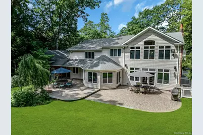 10 Winter Lane, Dix Hills, NY 11746 - Photo 39