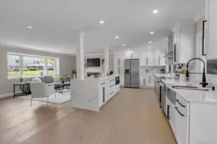 26 Malvern Ln, Stony Brook, NY 11790 - Photo 7