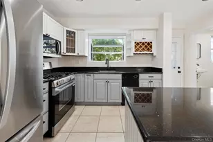 1321 Gillespie Ave, Bronx, NY 10461 - Photo 3