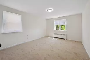 1321 Gillespie Ave, Bronx, NY 10461 - Photo 13