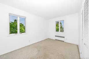 246 Columbus Ave, West Babylon, NY 11704 - Photo 19