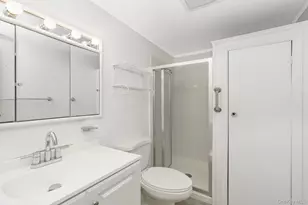 246 Columbus Ave, West Babylon, NY 11704 - Photo 17