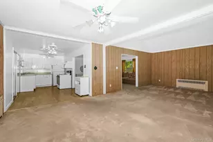 246 Columbus Ave, West Babylon, NY 11704 - Photo 7