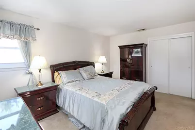 49 Lee Avenue, Albertson, NY 11507 - Photo 11