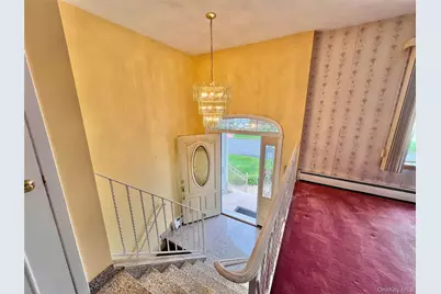 49 Lee Avenue, Albertson, NY 11507 - Photo 3