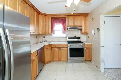 49 Lee Avenue, Albertson, NY 11507 - Photo 9