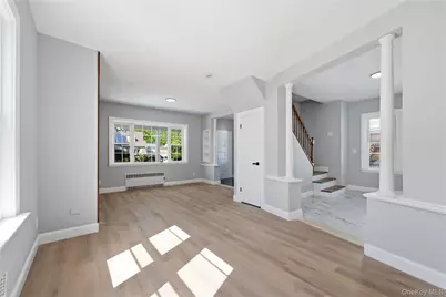 136 Elm Street, Valley Stream, NY 11580 - Photo 21
