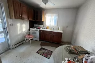 370 Boulder St, Ronkonkoma, NY 11779 - Photo 3