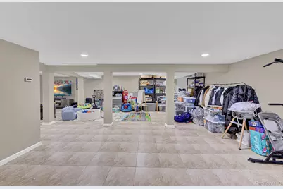 426 Wolf Hill Road, Dix Hills, NY 11746 - Photo 37