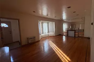 69-11 180th St, Fresh Meadows, NY 11365 - Photo 5