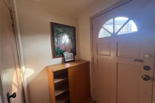 69-11 180th St, Fresh Meadows, NY 11365 - Photo 3
