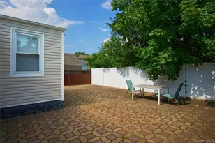 117 Walnut St, West Hempstead, NY 11552 - Photo 3