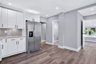 117 Walnut St, West Hempstead, NY 11552 - Photo 7