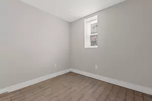 910 E 226th St, Bronx, NY 10466 - Photo 9