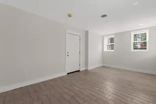 910 E 226th St, Bronx, NY 10466 - Photo 7
