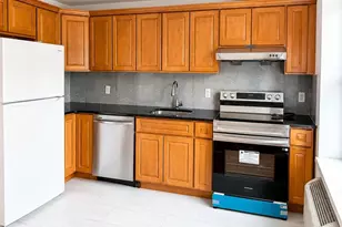 87-13 Homelawn St, Jamaica, NY 11432 - Photo 3