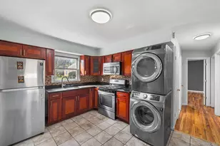 172-04 Amelia Rd, Jamaica, NY 11434 - Photo 11