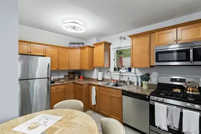 22 Town Path #1, Glen Cove, NY 11542 - Photo 3