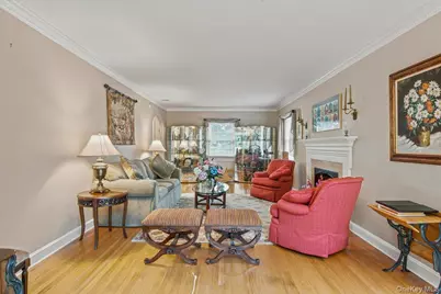24 Overlook Road, Great Neck, NY 11020 - Photo 15
