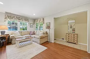 115 Autumn Dr, Hauppauge, NY 11788 - Photo 9