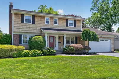6 W Oak Hill, Oyster Bay, NY 11771 - Photo 3