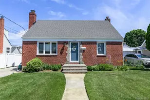 1316 Telegram Ave, Elmont, NY 11003 - Photo 1