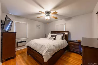 1316 Telegram Avenue, Elmont, NY 11003 - Photo 7
